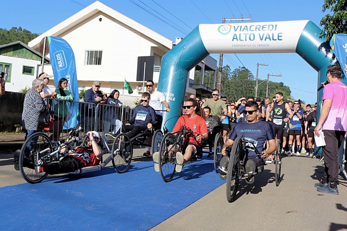 Corrida Viacredi Alto Vale reuniu cerca de 700 participantes em Ibirama