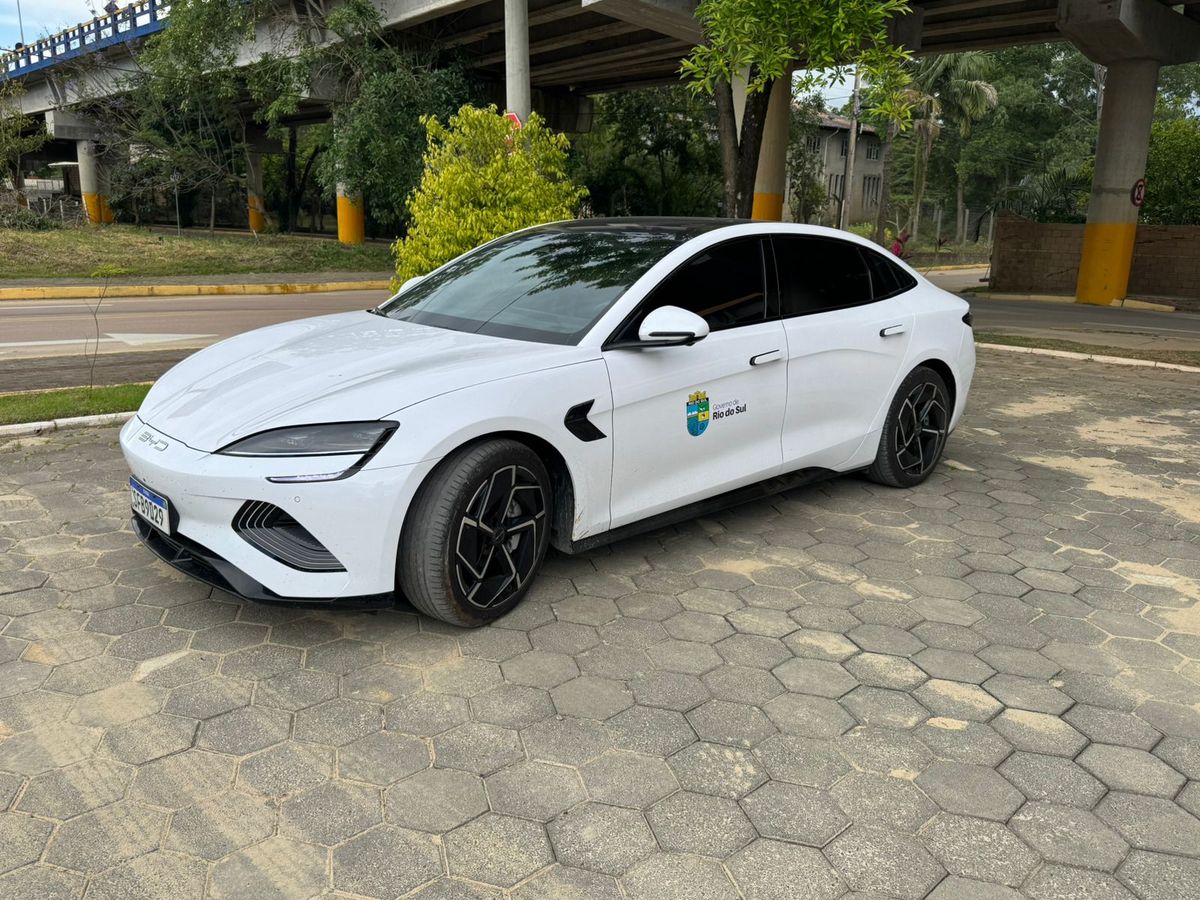 Prefeitura de Rio do Sul recebe quatro veículos cedidos pelo judiciário