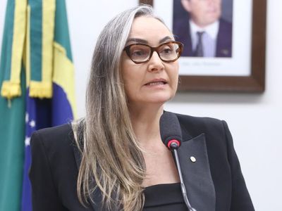 Comissão aprova projeto determinando que acompanhante de aluno autista tenha formação em pedagogia
