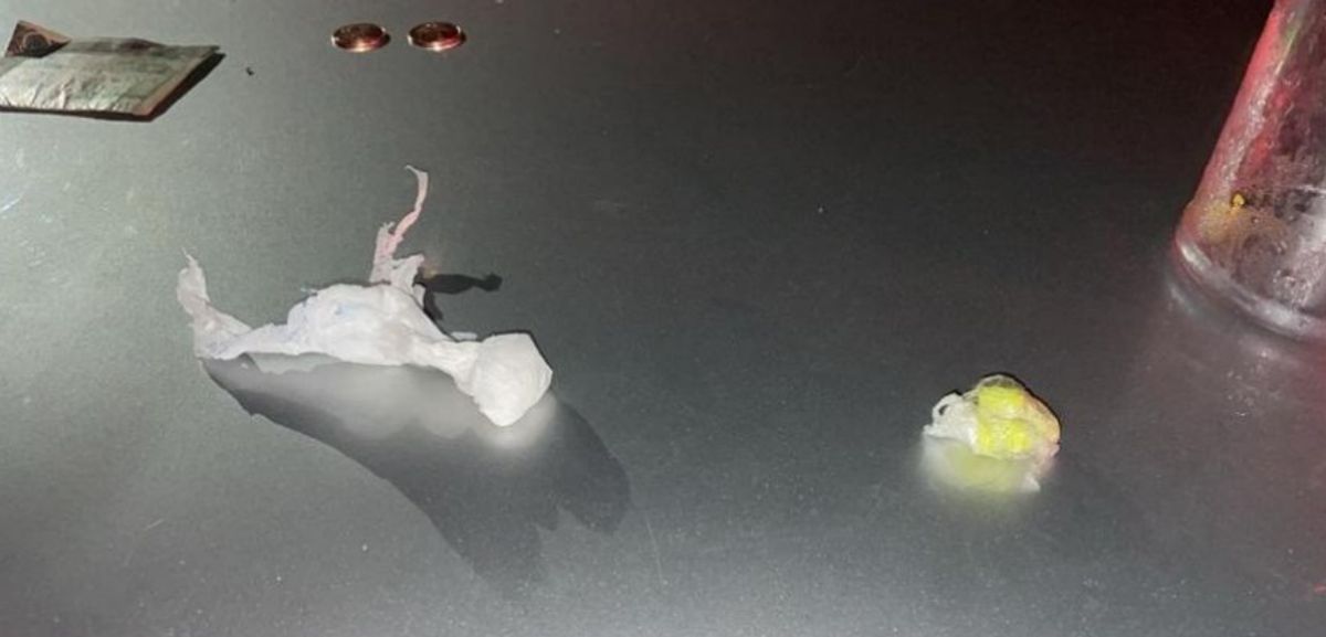 Homens são encaminhados a delegacia por posse de drogas em Rio do Sul
