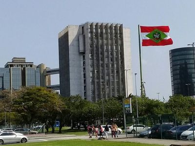 TJSC proíbe câmeras em salas de aula por violação à liberdade de ensinar e aprender