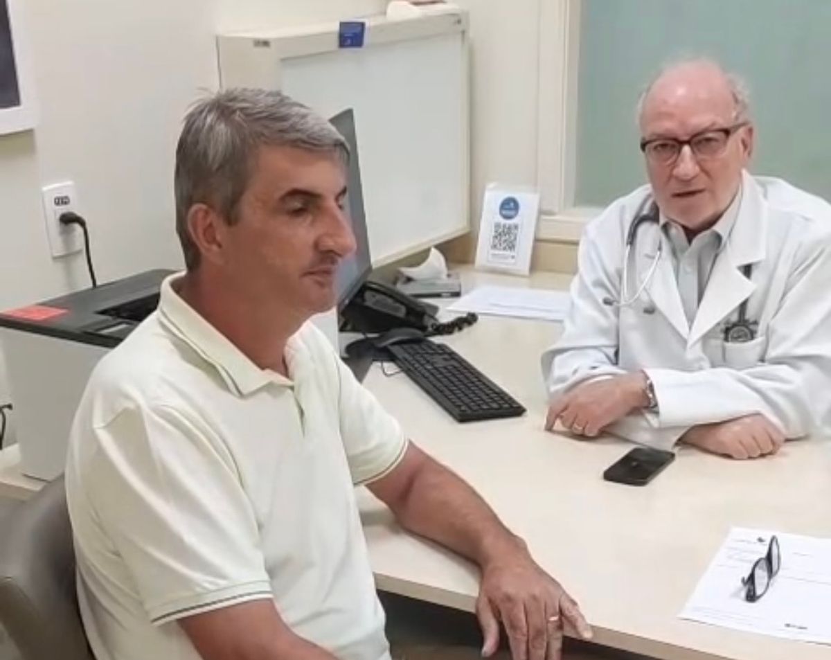 Prefeito de Vitor Meireles, Marcelo Darolt, anuncia tratamento contra câncer