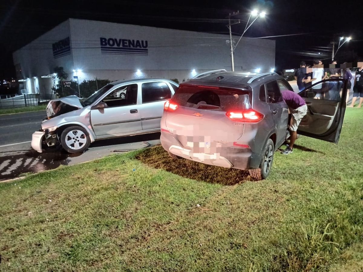 Colisão entre carros deixa dois feridos na BR-470 em Rio do Sul