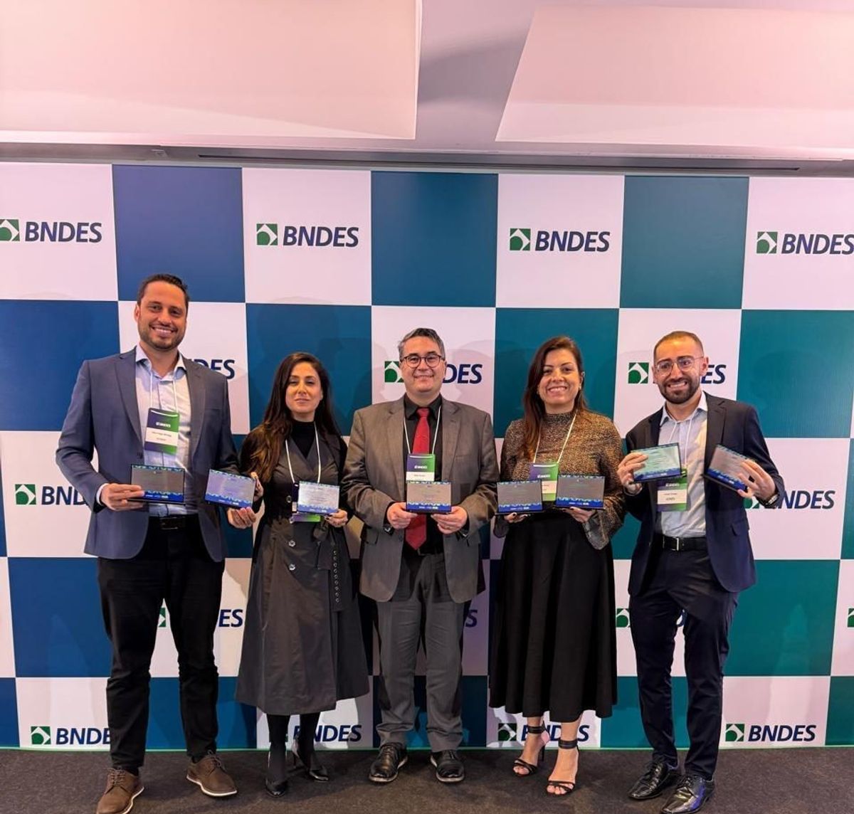 Sicredi é destaque em premiação do BNDES