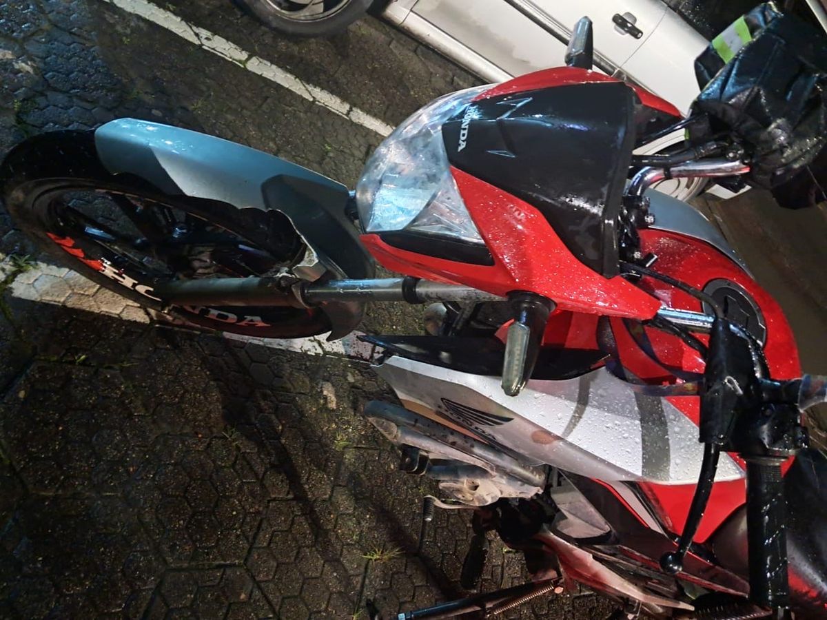 Motociclista fica ferido em colisão com carro no Planalto Norte