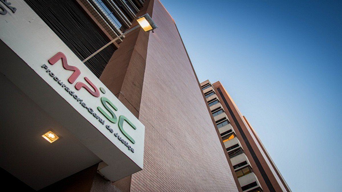 Homem é condenado a 15 anos de prisão por estupro de vulnerável e por filmar e divulgar conteúdo de pornografia infantil
