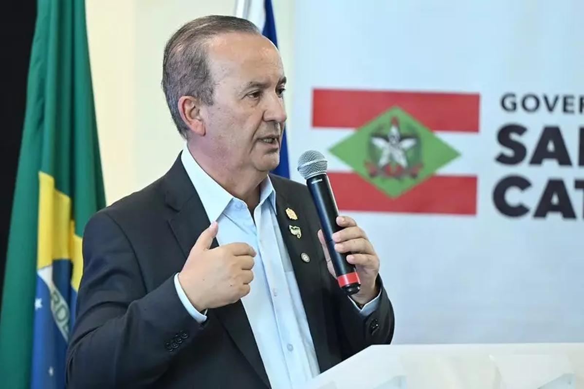 Jorginho Mello tem desagradado o próprio PL para compor sua chapa