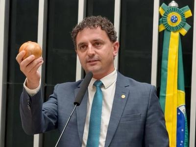 Deputado Pezenti cobra ações para salvar produtores de cebola