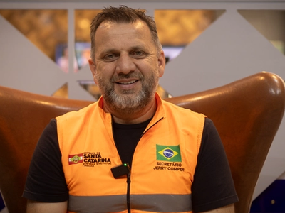 Jerry Comper permanece na Secretaria de Infraestrutura e adia saída do MDB do governo Jorginho