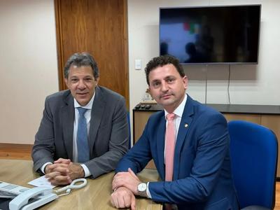 Haddad garante a Pezenti solução para falta de recursos do Plano Safra a produtores de SC
