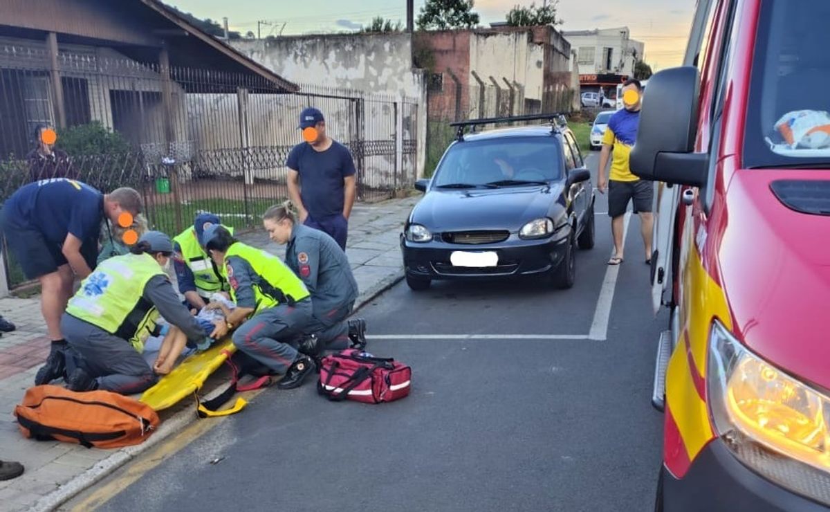 Criança de 4 anos é atropelada por Fusca no Planalto Norte