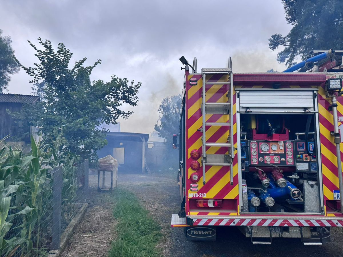 Incêndio atinge estufa de secagem de tabaco no interior de Mafra