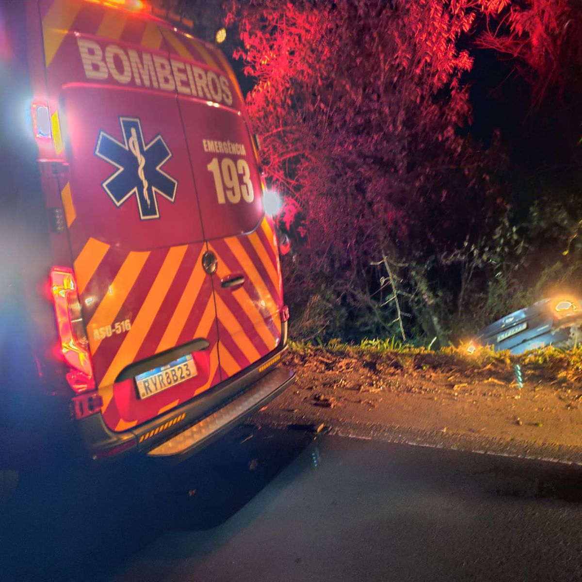 Acidente de Trânsito Mobiliza Bombeiros de Porto União e Matos Costa