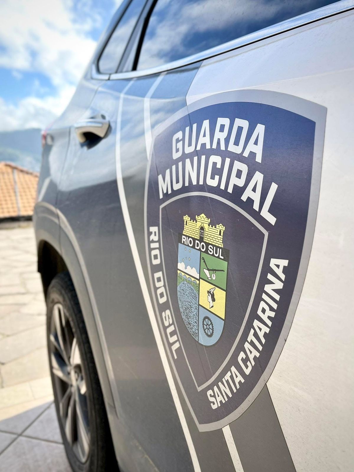 Mulher com mandado por tráfico de drogas é presa em Rio do Sul