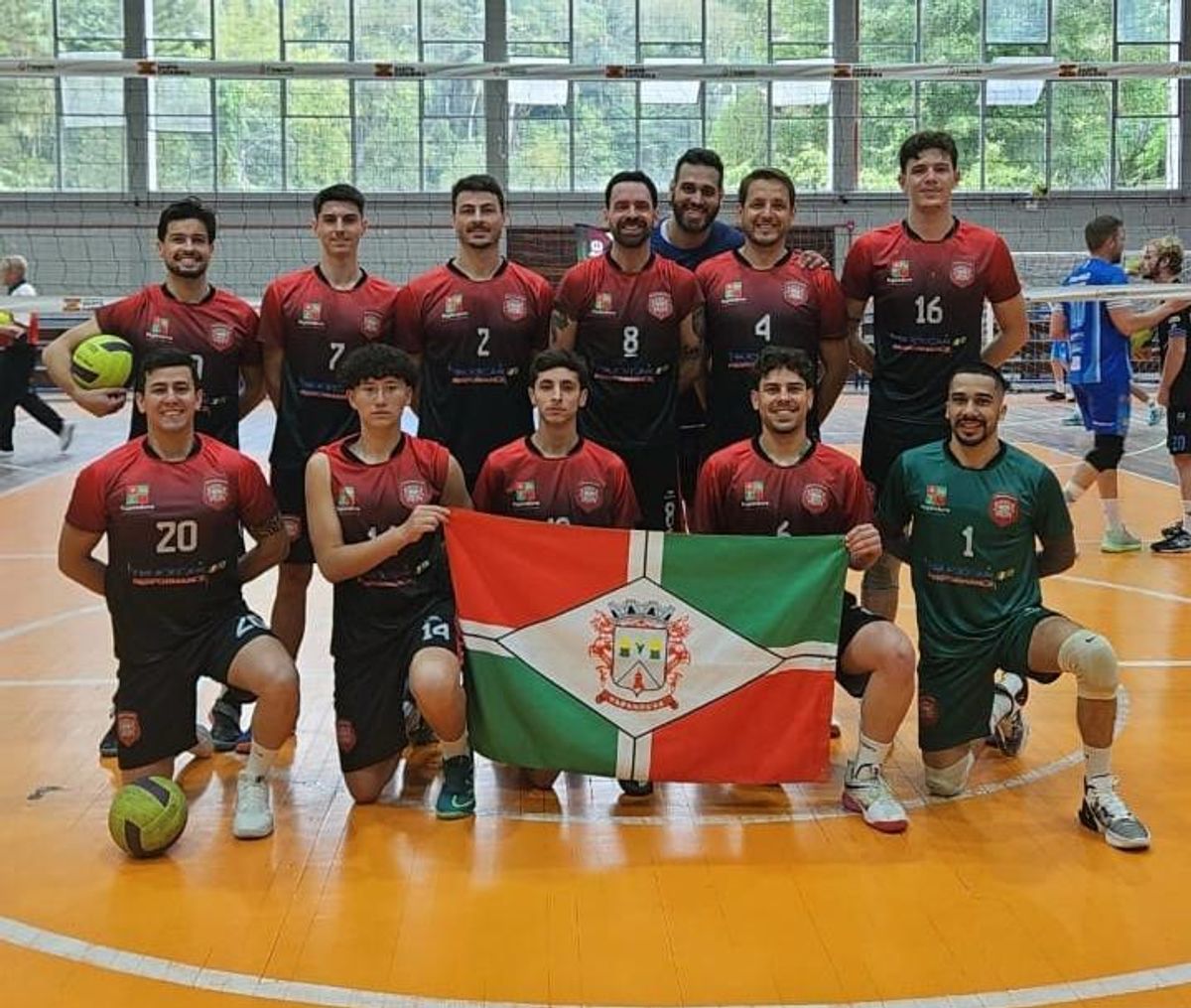 Papanduva estreia com derrota em jogo equilibrado no JASC 2025