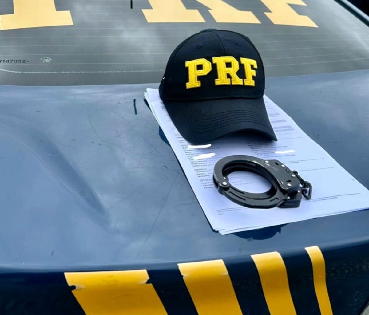 Investigado por tráfico e porte ilegal de arma é preso na BR-280