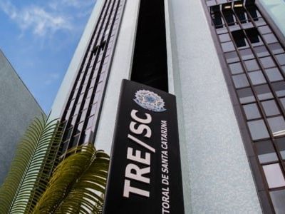 Eleitorado em SC pode crescer até 20% em 2026