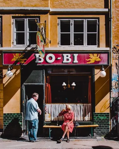 Brown Bodegas