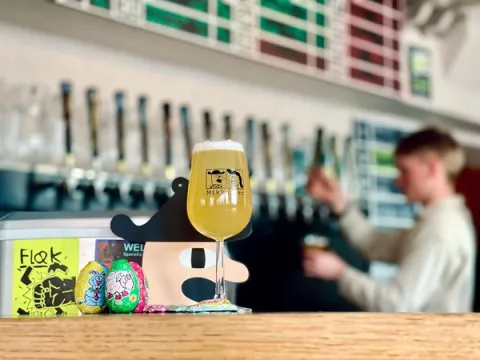 Mikkeller & Friends