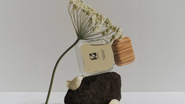 EST+6_AYONDPerfume_Mascort_CaseStudy_010