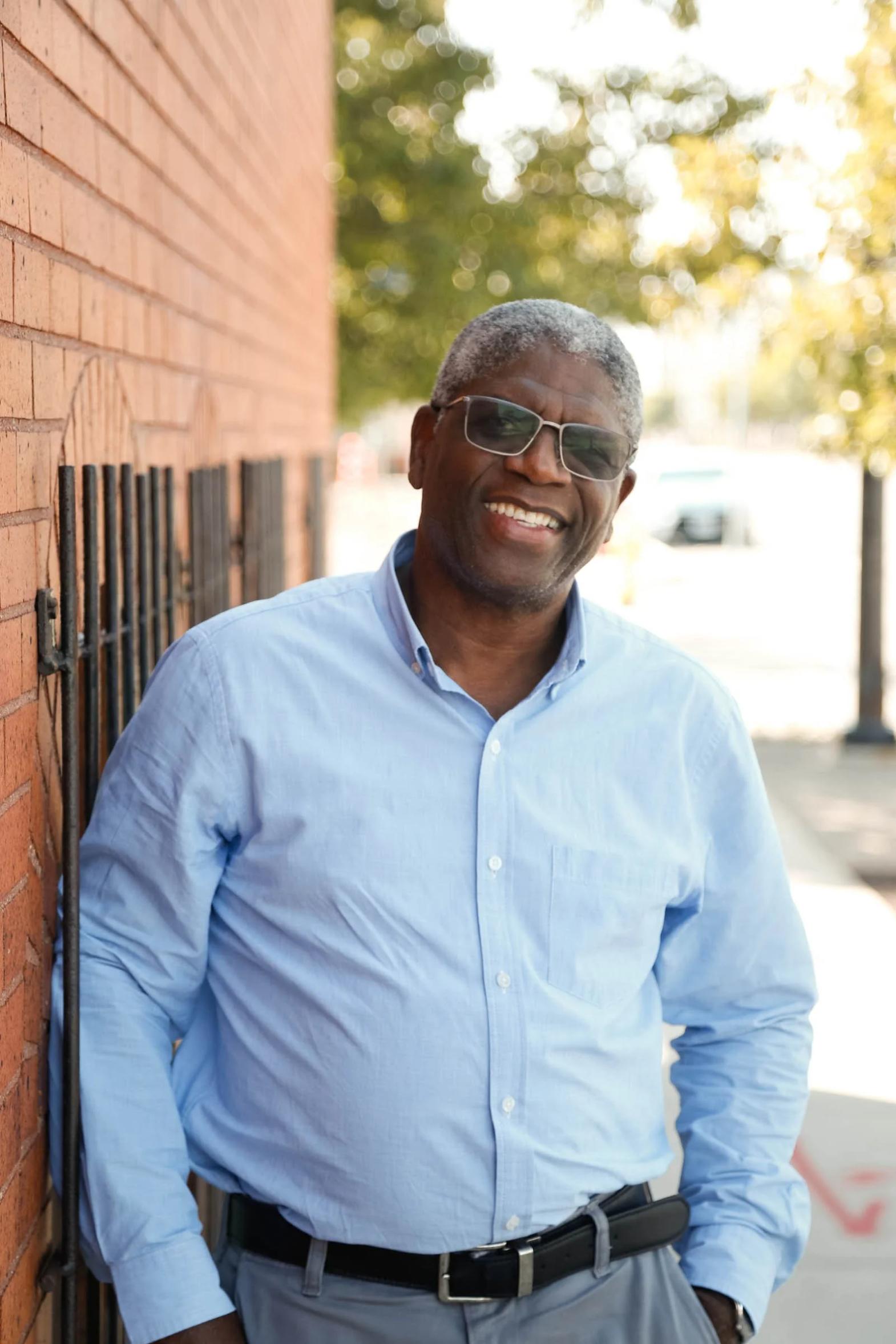 Rev. Dr. Earlando Thomas