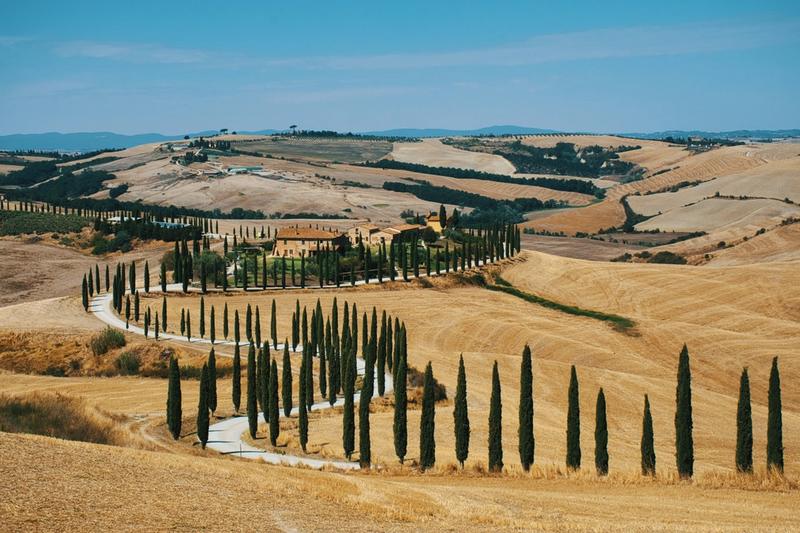Spring in Val d'Orcia: Postcard Landscapes & Peaceful Villages