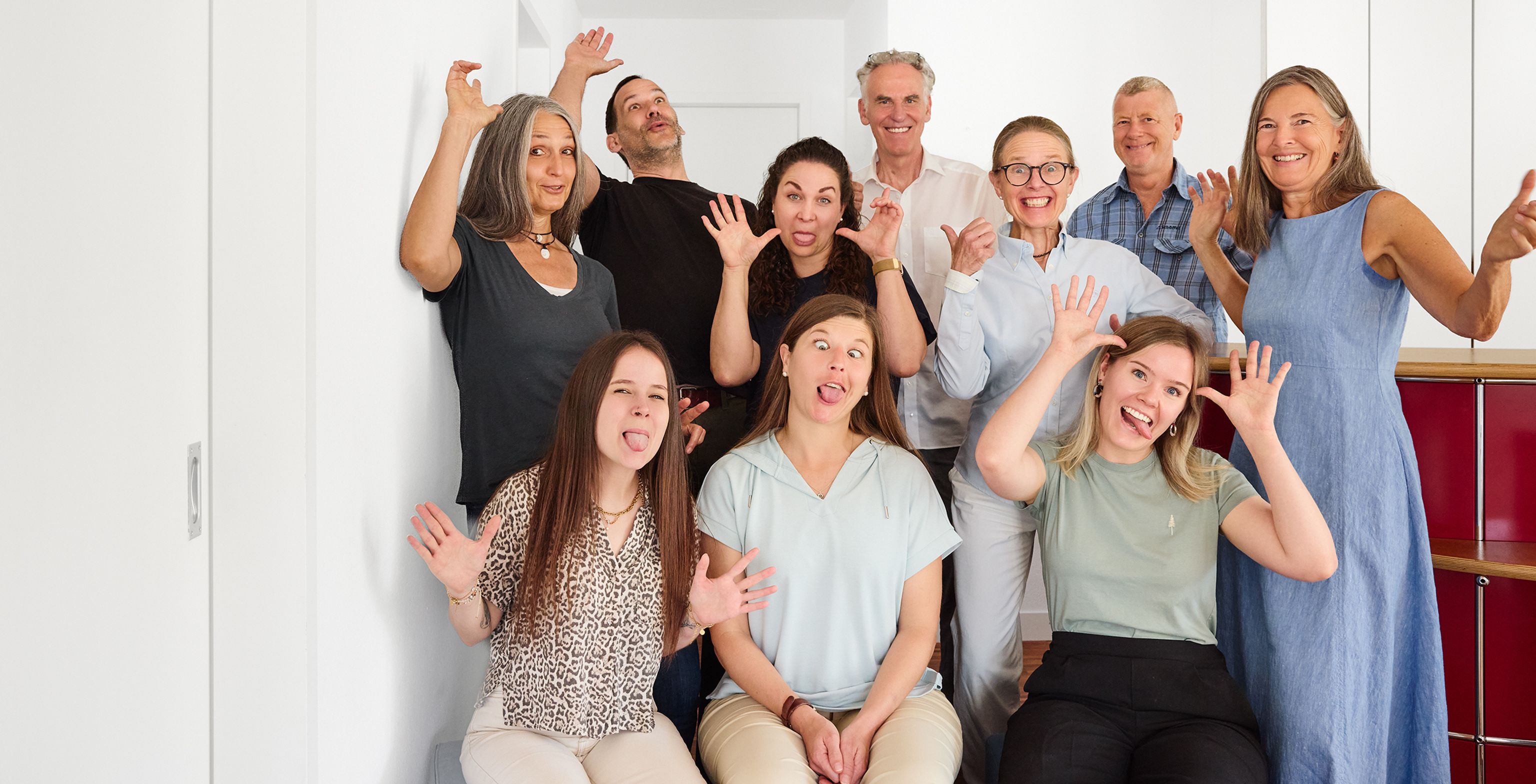 Dr. Schnorrenberg Praxis lustiges Teamfoto
