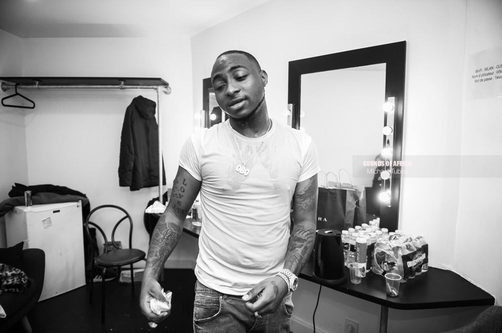 Paris, France. 10th December, 2016. Davido in his dressing room after his live performance at Bataclan. Photographed Michael Tubes.