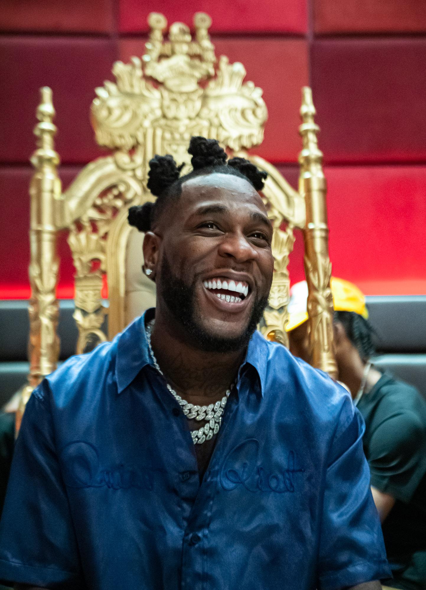 Burna Boy apologises to his Fans