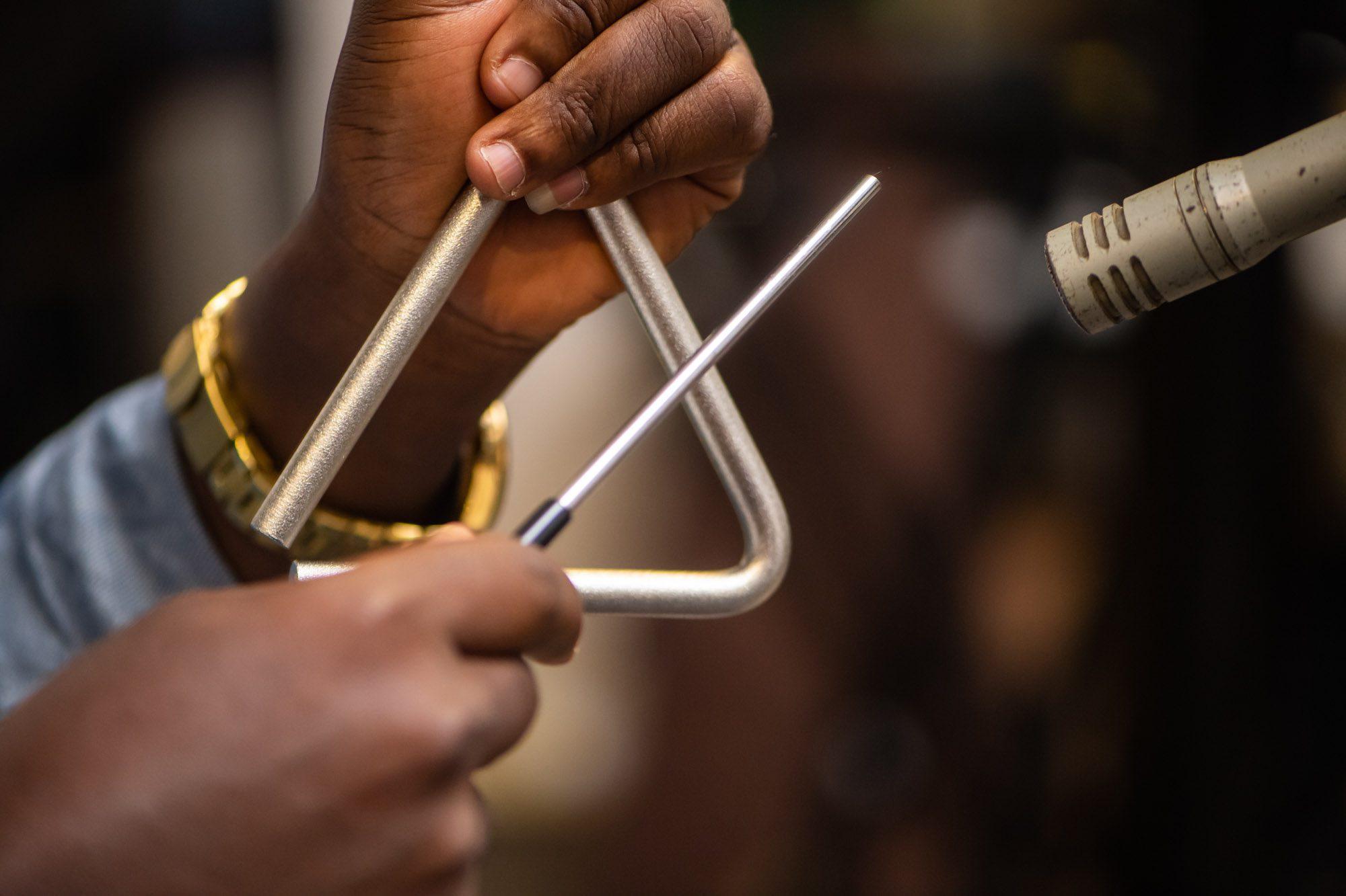 SESSION MUSICIANS AND THEIR ROLE IN THE MUSIC INDUSTRY