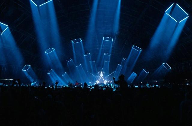 Eric Prydz presents HOLO