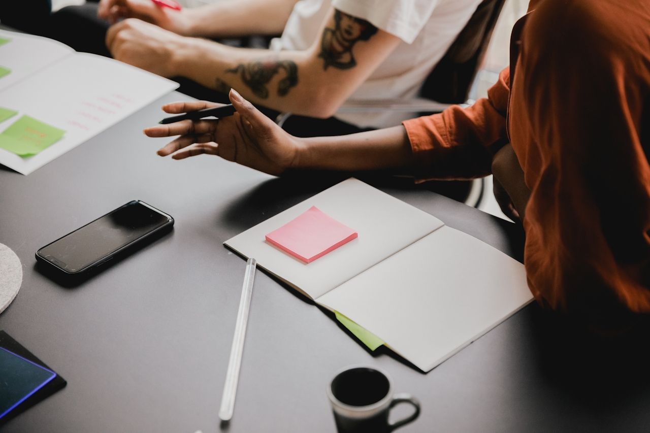 team members planning a task