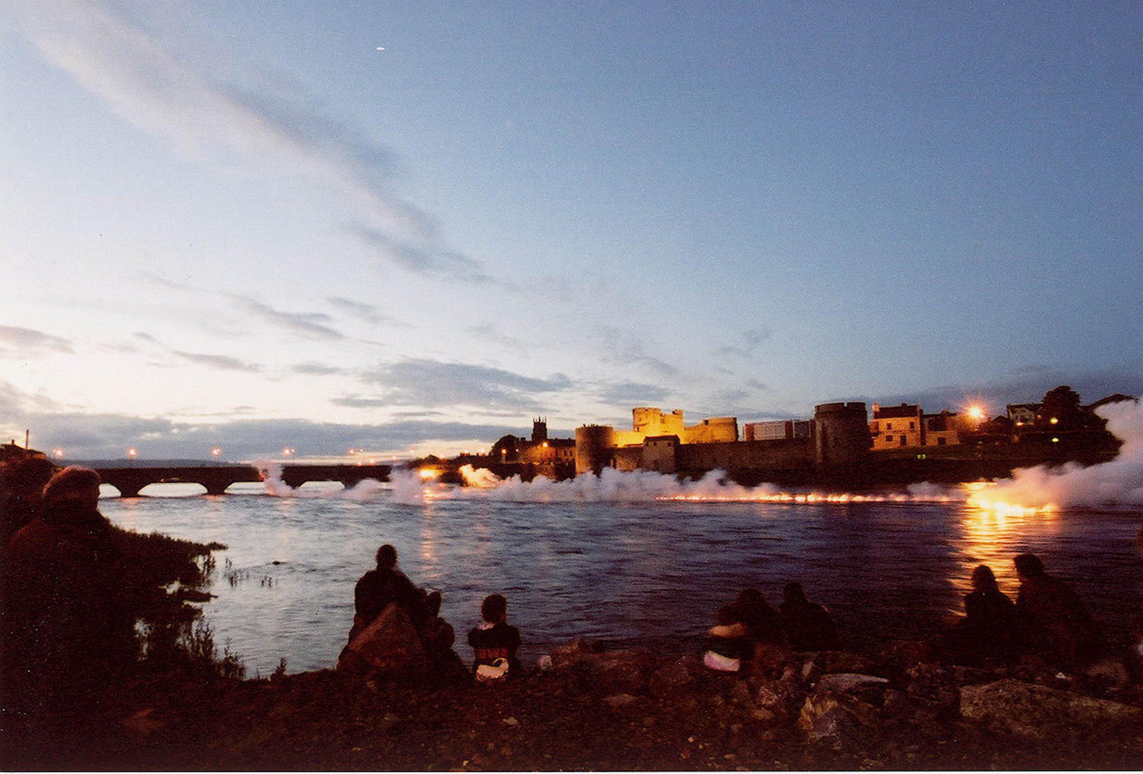 (2002) Cai Guo-Qiang, Against the Current, 2002, live performance using gunpowder on the river.