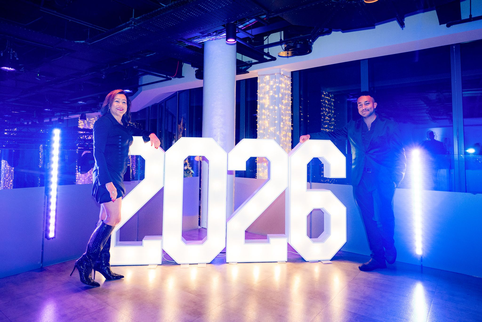 A woman standing infront of 2026 sign in Horizon 22