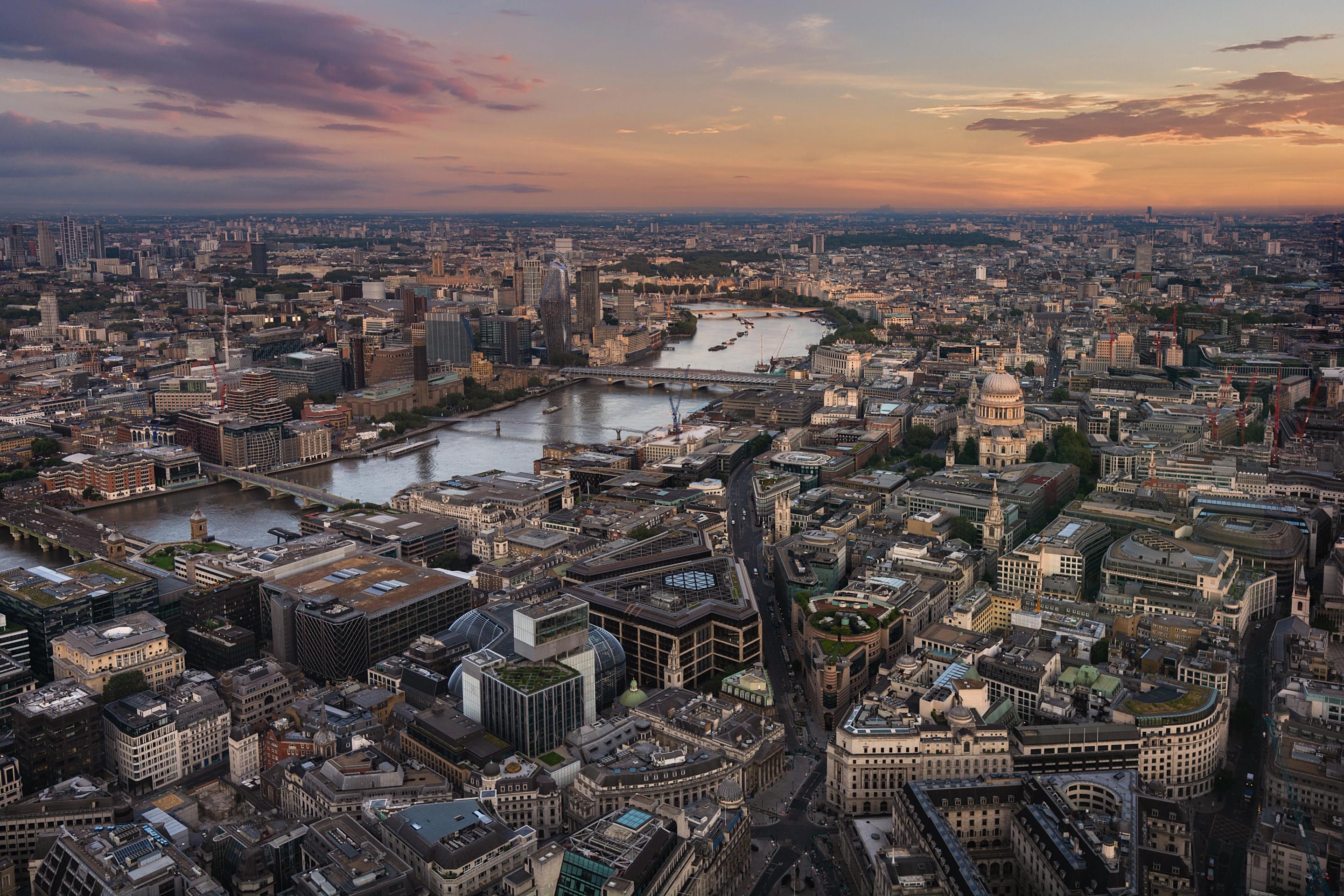 View over west London from Horizon 22