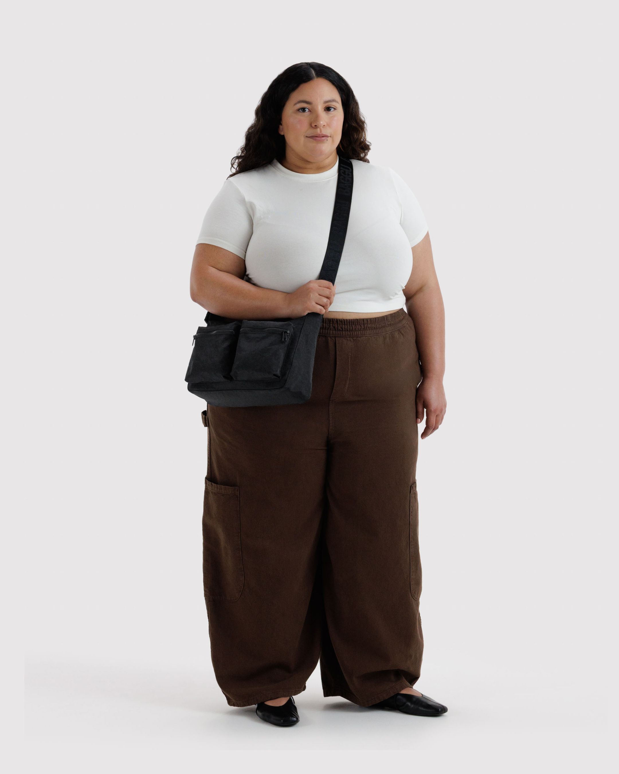Medium Cargo Crossbody