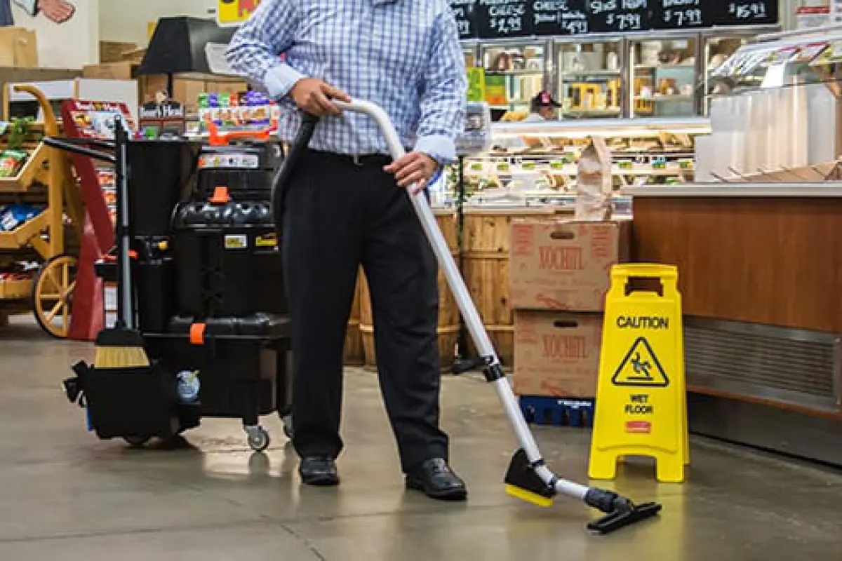 A Grocery Store Cleaning Checklist