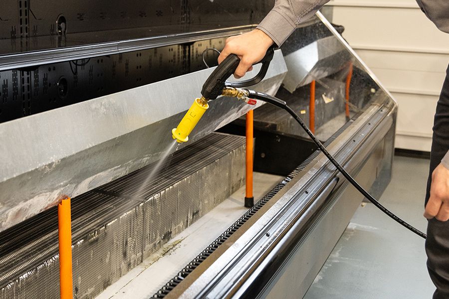 Adjustable Indoor Pressure Washer with Optional Chemical Injection