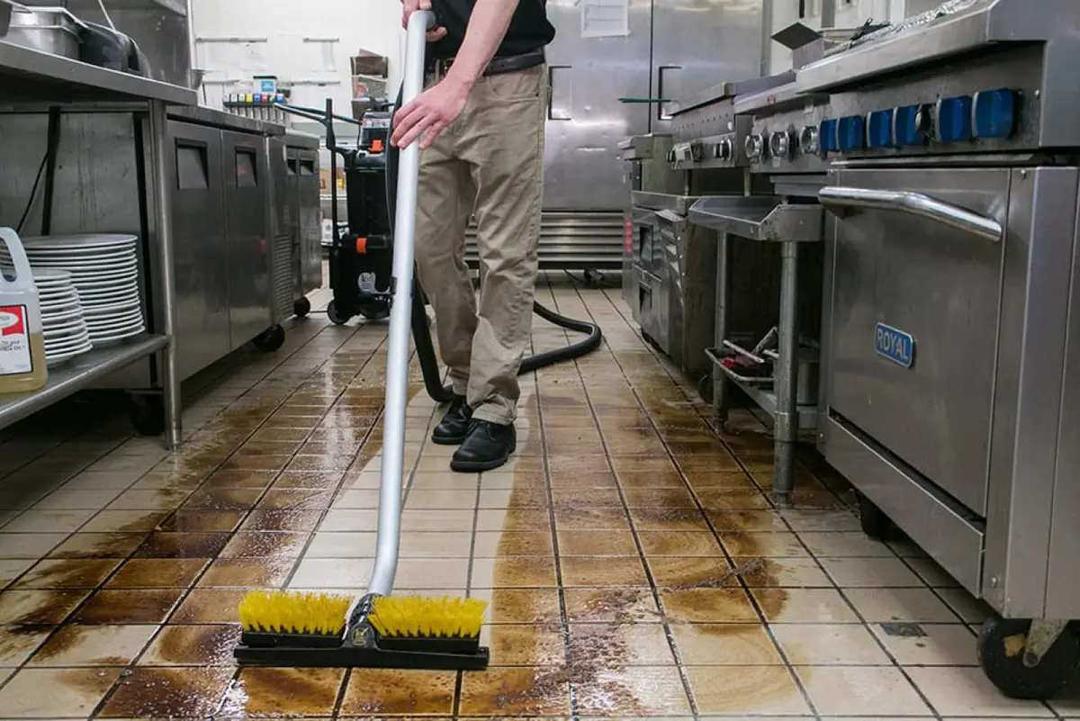 Best Products to Remove Grease from Restaurant Floors