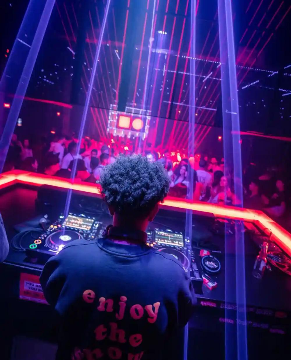 credit:-instagram-@vault.bali