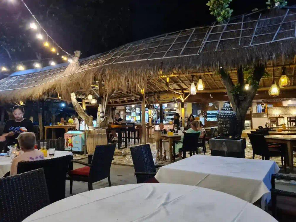 credit:-google-maps---la-playa-|-shot-by-pawel-matusz