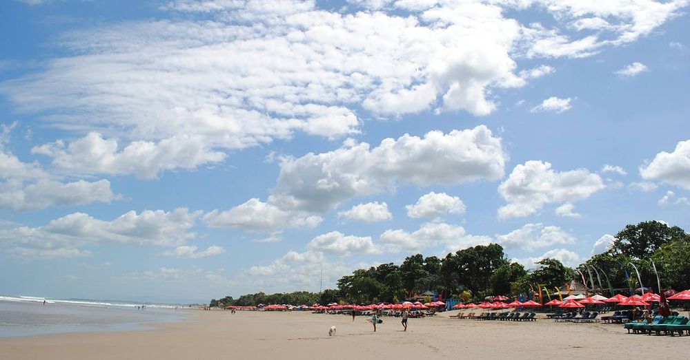 top-10-hotels-near-seminyak-beach