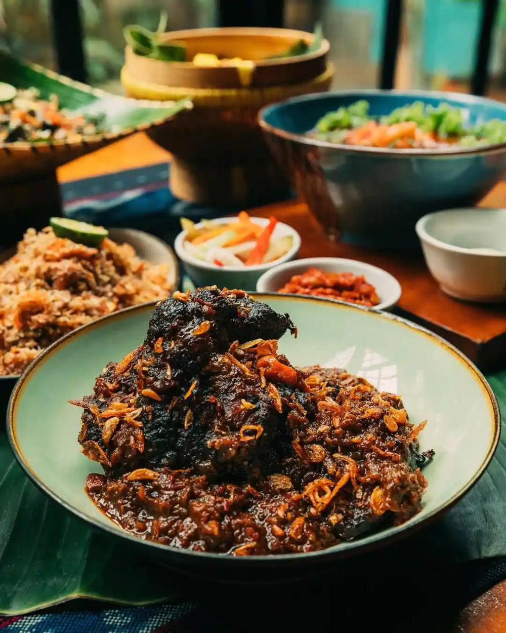 credit:-instagram-@kaumrestaurant