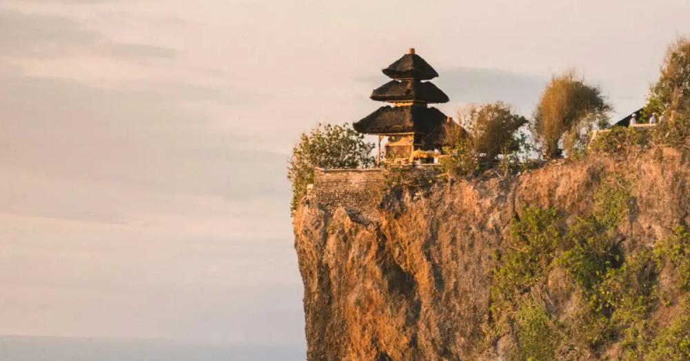 pura-luhur-uluwatu pura-luhur-uluwatu