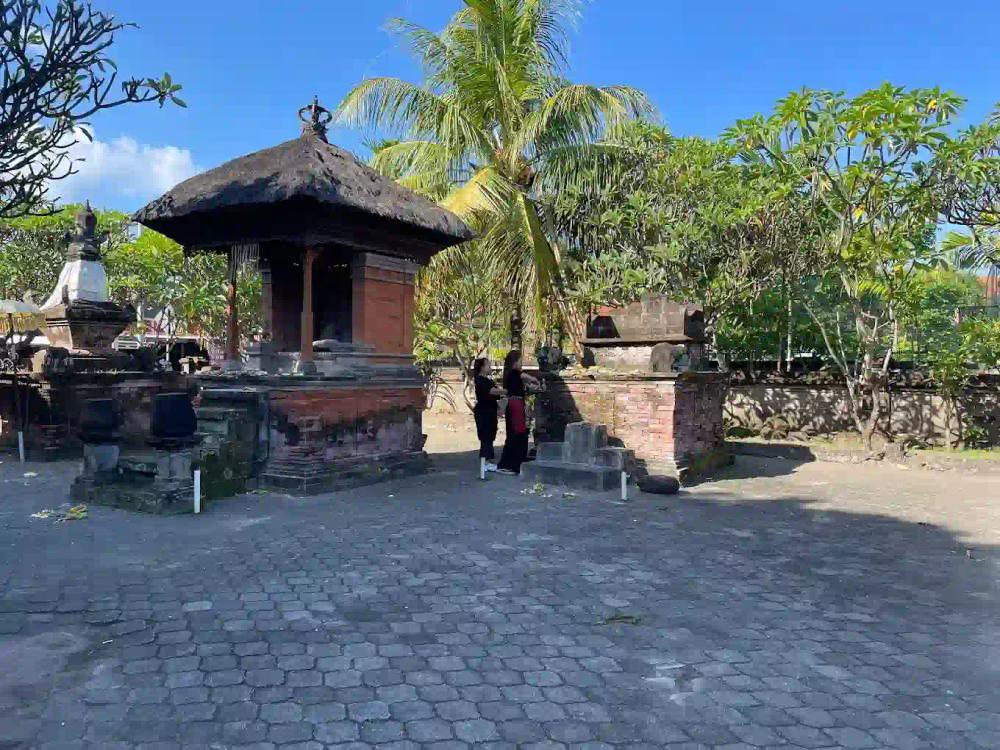 credit:-google-maps---pura-blanjong-|-shot-by-noriyuki-aqqwd-(s) credit:-google-maps---pura-blanjong-|-shot-by-noriyuki-aqqwd-(s)