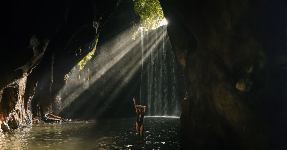 tukad-cepung-waterfall