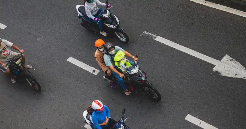 How to Safely Overtake Another Vehicle in Bali Road