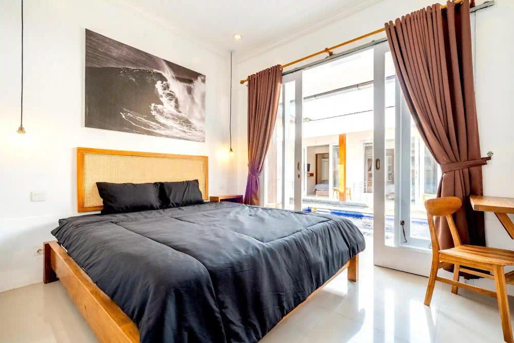 credit:-guesthouse-1-bed-private-bathroom-seminyak.all-balihotels.net