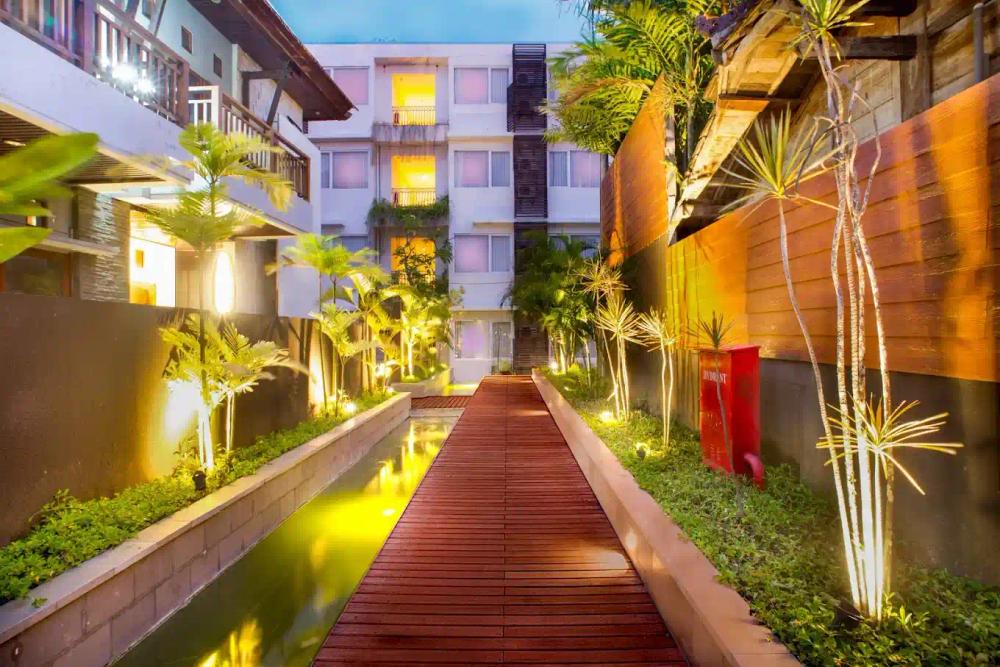 credit:-google-maps---signature-seminyak