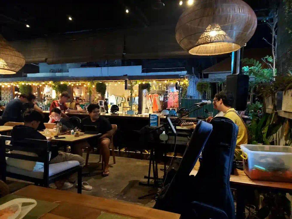 credit:-google-maps---lowcal,-cheatery-and-bar-|-shot-by-tarun-tars